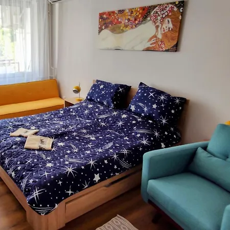Clara Apartment
